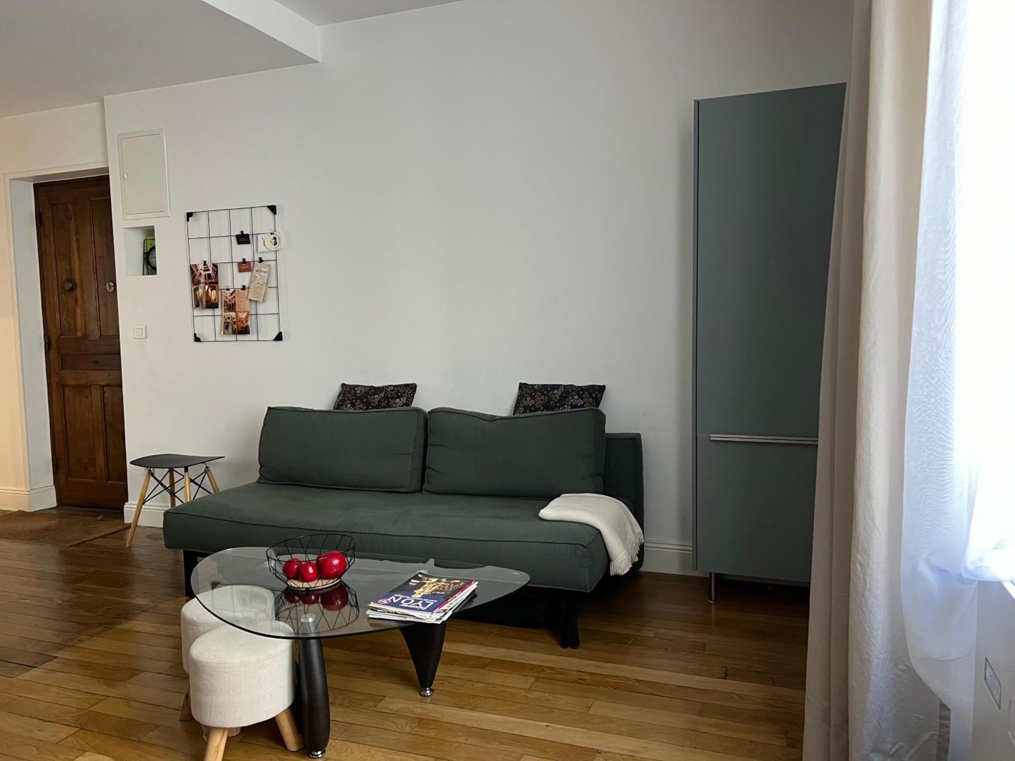 Cosy Appartement Lyon Valmy - Parking Exterior foto